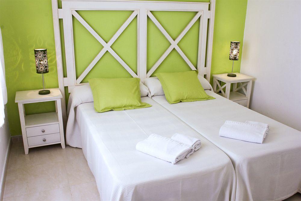 Apartamentos Son Bou Playa Gold Ngoại thất bức ảnh